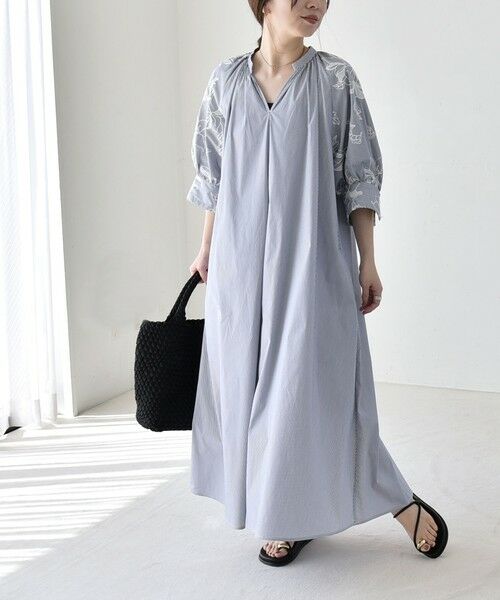 SHIPS / シップス ロング・マキシ丈ワンピース | 《予約》quaranciel:〈洗濯機可能〉ストライプ フラワー刺繍 スキッパー シャツ ワンピース | 詳細26