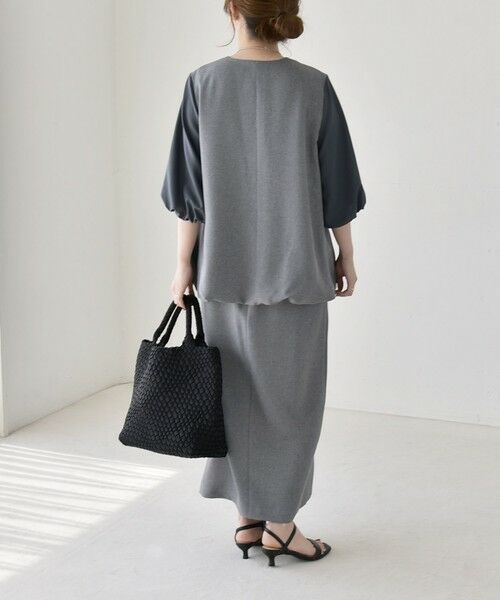 SHIPS / シップス ロング・マキシ丈ワンピース | 《予約》quaranciel:〈洗濯機可能〉Vネック 6分袖 ブラウス & Iライン スカート セットアップ | 詳細4