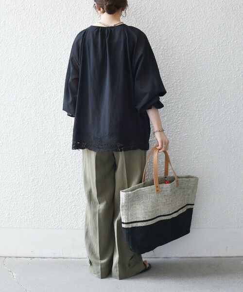 SHIPS / シップス シャツ・ブラウス | 《予約》SHIPS any:〈手洗い可能〉コットン レース ヘム キーネック ギャザー ブラウス | 詳細10