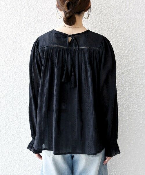 SHIPS / シップス シャツ・ブラウス | 《予約》SHIPS any:〈洗濯機可能〉コットン ミックス ハシゴ レース ギャザー ブラウス | 詳細17