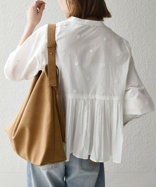 SHIPS / シップス シャツ・ブラウス | 《予約》【WEB限定】SHIPS any:〈洗濯機可能〉フラワー モチーフ ペプラム ギャザー シャツ ブラウス | 詳細7