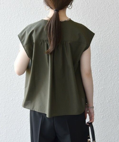 SHIPS / シップス シャツ・ブラウス | 《予約》SHIPS any:〈洗濯機可能〉Vネック フレンチ ギャザー ブラウス | 詳細14