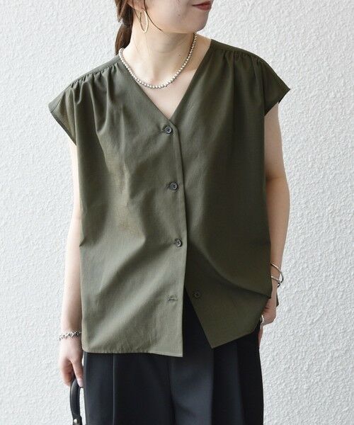 SHIPS / シップス シャツ・ブラウス | 《予約》SHIPS any:〈洗濯機可能〉Vネック フレンチ ギャザー ブラウス（オリーブ）
