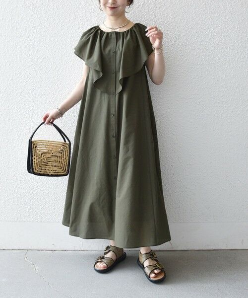 SHIPS / シップス ロング・マキシ丈ワンピース | 《予約》SHIPS any:〈洗濯機可能〉ラッフル フリル ギャザー ロング ワンピース（オリーブ）