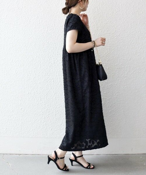 SHIPS / シップス ロング・マキシ丈ワンピース | 《予約》SHIPS any:〈手洗い可能〉カット ジャカード ウエスト ギャザー ワンピース | 詳細9