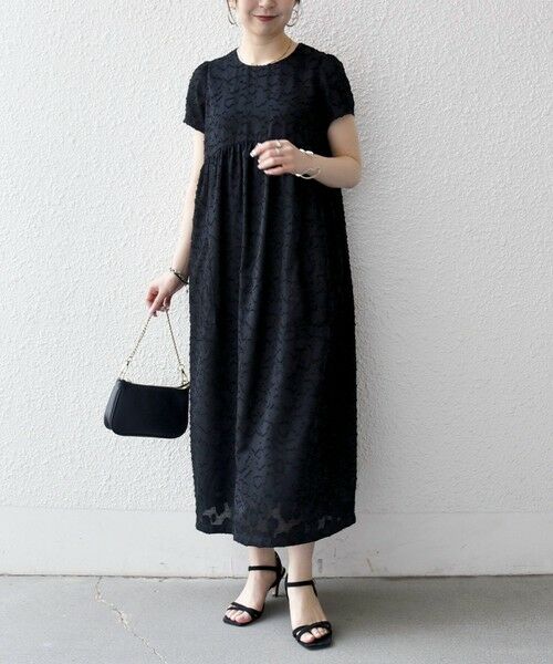 SHIPS / シップス ロング・マキシ丈ワンピース | 《予約》SHIPS any:〈手洗い可能〉カット ジャカード ウエスト ギャザー ワンピース（ブラック）