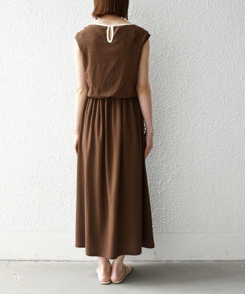 SHIPS / シップス ロング・マキシ丈ワンピース | 《予約》SHIPS any:〈洗濯機可能〉ブラウジング バイカラー フレンチスリーブ ワンピース | 詳細29