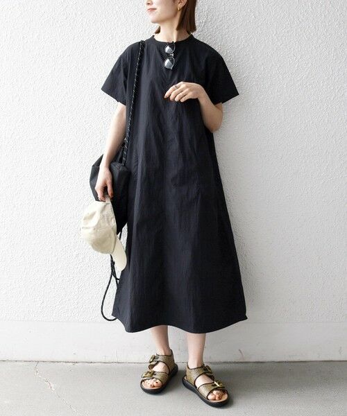 SHIPS / シップス ロング・マキシ丈ワンピース | 《予約》SHIPS any:〈多機能/洗濯機可能〉シェルテック ドロスト ロング ワンピース | 詳細2