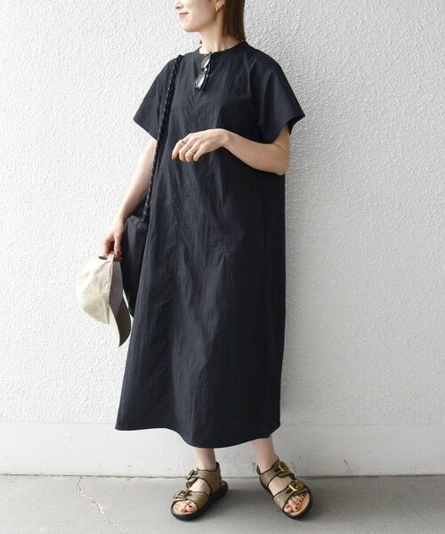 SHIPS / シップス ロング・マキシ丈ワンピース | 《予約》SHIPS any:〈多機能/洗濯機可能〉シェルテック ドロスト ロング ワンピース | 詳細8