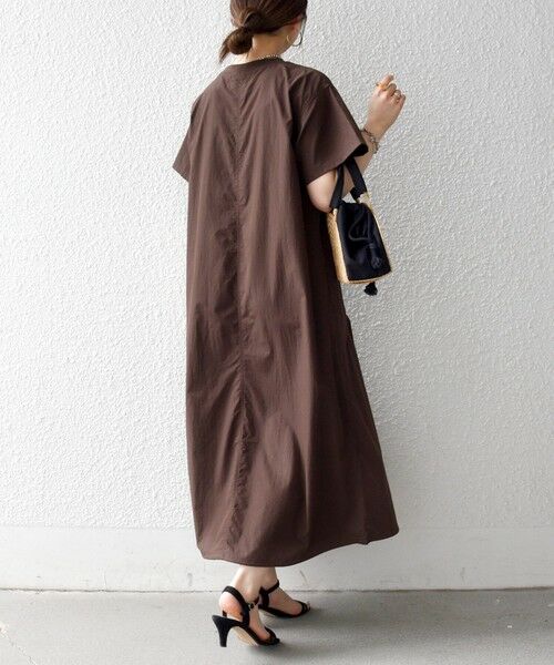 SHIPS / シップス ロング・マキシ丈ワンピース | 《予約》SHIPS any:〈多機能/洗濯機可能〉シェルテック ドロスト ロング ワンピース | 詳細15