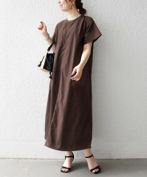 SHIPS / シップス ロング・マキシ丈ワンピース | 《予約》SHIPS any:〈多機能/洗濯機可能〉シェルテック ドロスト ロング ワンピース | 詳細17