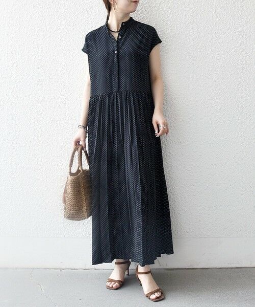SHIPS / シップス ロング・マキシ丈ワンピース | 《予約》SHIPS any:〈手洗い可能〉ドット バンドカラー フレンチ プリーツ ロング ワンピース | 詳細1