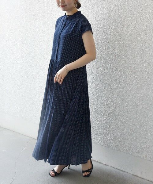 SHIPS / シップス ロング・マキシ丈ワンピース | 《予約》SHIPS any:〈手洗い可能〉ドット バンドカラー フレンチ プリーツ ロング ワンピース | 詳細11