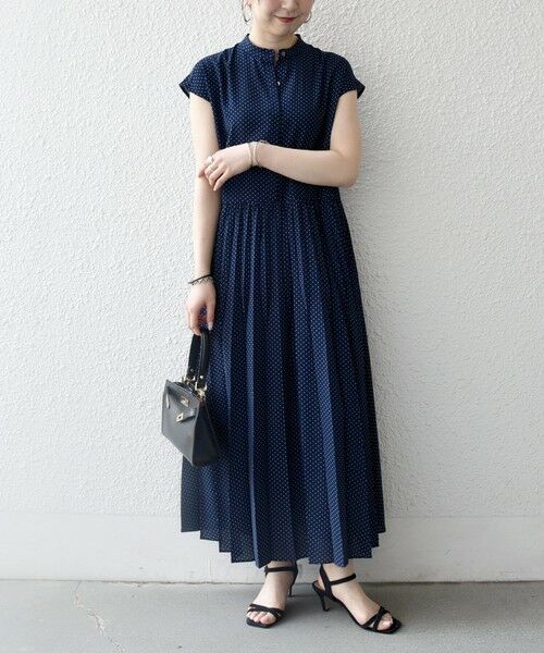 SHIPS / シップス ロング・マキシ丈ワンピース | 《予約》SHIPS any:〈手洗い可能〉ドット バンドカラー フレンチ プリーツ ロング ワンピース | 詳細7