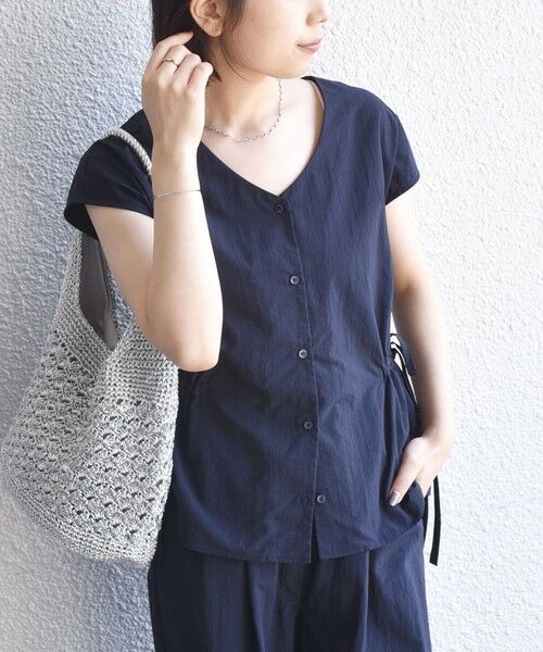 SHIPS / シップス シャツ・ブラウス | 《予約》SHIPS Colors:〈接触冷感・UVカット・透湿〉ファンクション ギャザー ブラウス◆ | 詳細29
