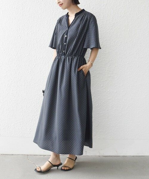 SHIPS / シップス ロング・マキシ丈ワンピース | 〈手洗い可能〉プリント キーネック フレア スリーブ 半袖 ワンピース | 詳細24