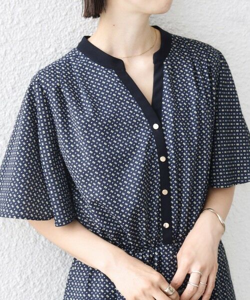 SHIPS / シップス ロング・マキシ丈ワンピース | 〈手洗い可能〉プリント キーネック フレア スリーブ 半袖 ワンピース | 詳細28
