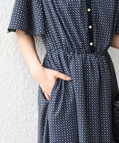 SHIPS / シップス ロング・マキシ丈ワンピース | 〈手洗い可能〉プリント キーネック フレア スリーブ 半袖 ワンピース | 詳細29