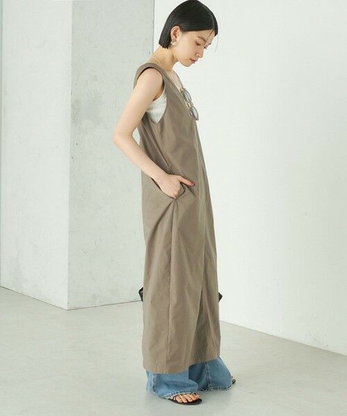 SHIPS / シップス ロング・マキシ丈ワンピース | 《予約》Wai＋:〈接触冷感 / 吸水速乾 / 洗濯機可能〉タイプライター コクーン ワンピース | 詳細12
