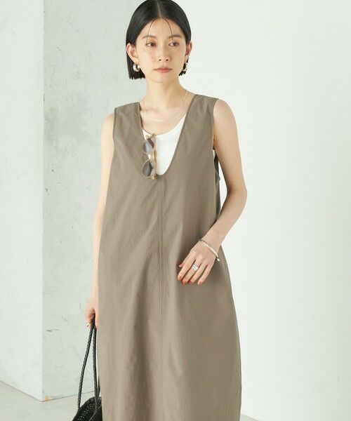 SHIPS / シップス ロング・マキシ丈ワンピース | 《予約》Wai＋:〈接触冷感 / 吸水速乾 / 洗濯機可能〉タイプライター コクーン ワンピース | 詳細13