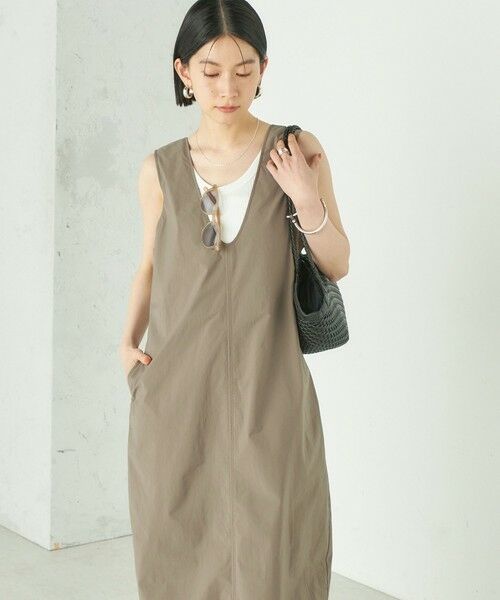 SHIPS / シップス ロング・マキシ丈ワンピース | 《予約》Wai＋:〈接触冷感 / 吸水速乾 / 洗濯機可能〉タイプライター コクーン ワンピース | 詳細14