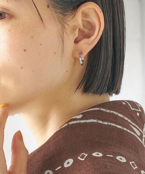SHIPS / シップス ピアス・イヤリング | ニュアンス ステンレス フープ ピアス | 詳細2