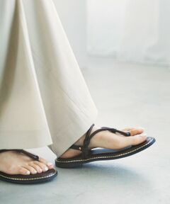 SHIPS / シップス サンダル | 《予約》quaranciel: トング ストラップ フラット サンダル