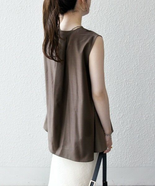 SHIPS / シップス シャツ・ブラウス | 《予約》SHIPS any:〈防しわ/接触冷感/UVカット/洗濯機可能〉ファンクション Vネック ノースリーブ フレア ブラウス | 詳細15
