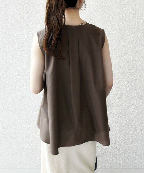 SHIPS / シップス シャツ・ブラウス | 《予約》SHIPS any:〈防しわ/接触冷感/UVカット/洗濯機可能〉ファンクション Vネック ノースリーブ フレア ブラウス | 詳細16