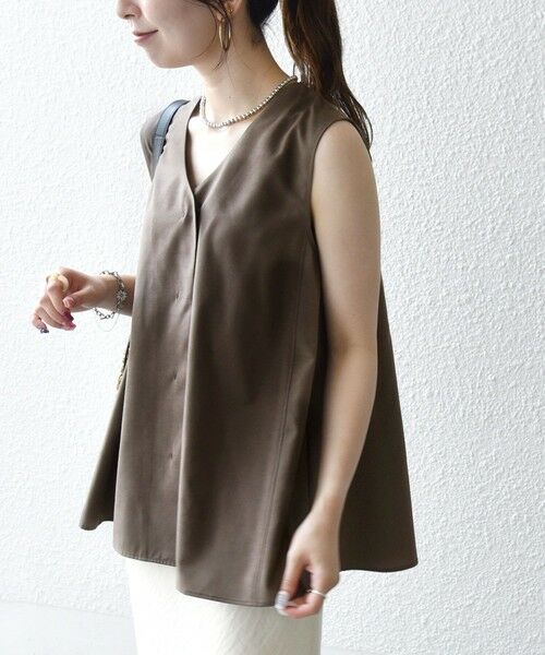 SHIPS / シップス シャツ・ブラウス | 《予約》SHIPS any:〈防しわ/接触冷感/UVカット/洗濯機可能〉ファンクション Vネック ノースリーブ フレア ブラウス | 詳細18