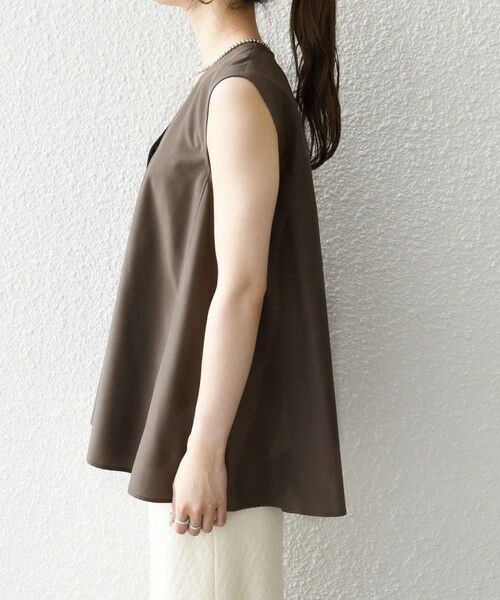 SHIPS / シップス シャツ・ブラウス | 《予約》SHIPS any:〈防しわ/接触冷感/UVカット/洗濯機可能〉ファンクション Vネック ノースリーブ フレア ブラウス | 詳細27