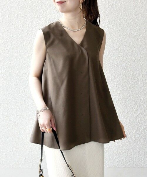 SHIPS / シップス シャツ・ブラウス | 《予約》SHIPS any:〈防しわ/接触冷感/UVカット/洗濯機可能〉ファンクション Vネック ノースリーブ フレア ブラウス（ブラウン）