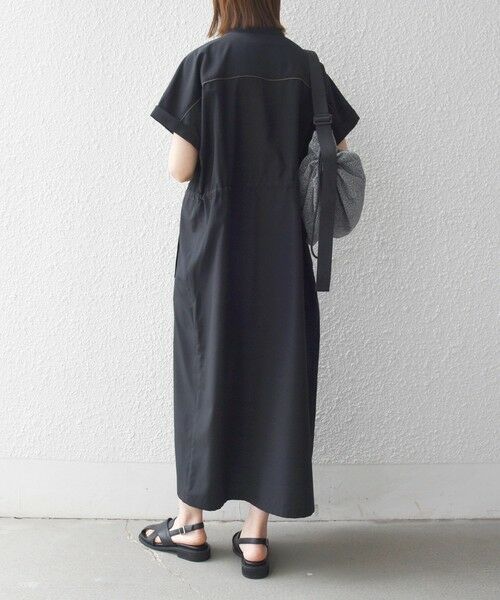 SHIPS / シップス ロング・マキシ丈ワンピース | 《予約》SHIPS any:〈防しわ/接触冷感/洗濯機可能〉ファンクション パイピング ドロスト ワンピース | 詳細4