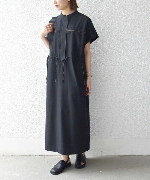 SHIPS / シップス ロング・マキシ丈ワンピース | 《予約》SHIPS any:〈防しわ/接触冷感/洗濯機可能〉ファンクション パイピング ドロスト ワンピース | 詳細6