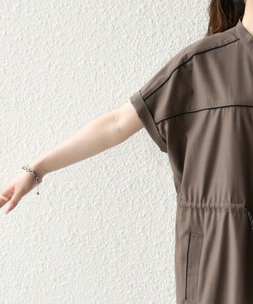 SHIPS / シップス ロング・マキシ丈ワンピース | 《予約》SHIPS any:〈防しわ/接触冷感/洗濯機可能〉ファンクション パイピング ドロスト ワンピース | 詳細19