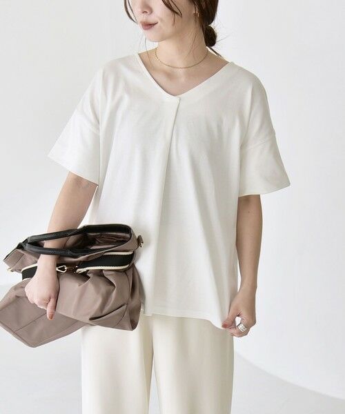 SHIPS / シップス Tシャツ | 《予約》quaranciel:〈接触冷感/汗染み防止加工/洗濯機可能〉Vネック タック ハーフスリーブ TEE | 詳細3