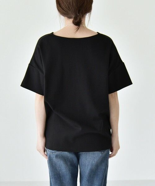 SHIPS / シップス Tシャツ | 《予約》quaranciel:〈接触冷感/汗染み防止加工/洗濯機可能〉Vネック タック ハーフスリーブ TEE | 詳細18