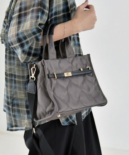 SHIPS / シップス トートバッグ | 《予約》quaranciel: スクエア キルティング ベルト 2way トート バッグ | 詳細2