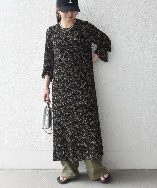 SHIPS / シップス ロング・マキシ丈ワンピース | 《予約》SHIPS any:〈洗濯機可能〉フラワー プリント シャーリング ロング ワンピース | 詳細1