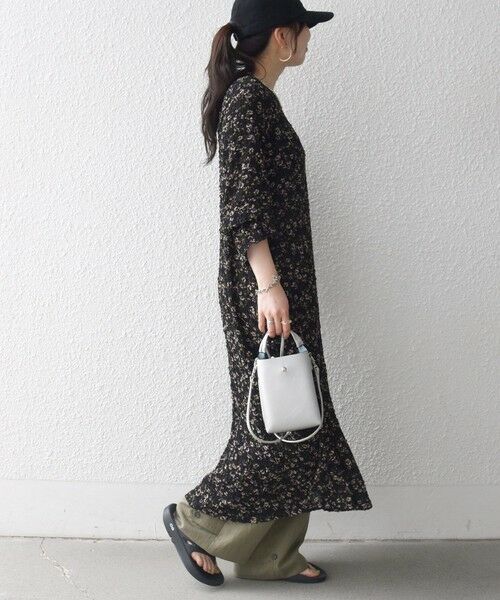 SHIPS / シップス ロング・マキシ丈ワンピース | 《予約》SHIPS any:〈洗濯機可能〉フラワー プリント シャーリング ロング ワンピース | 詳細3