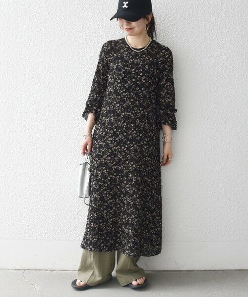 SHIPS / シップス ロング・マキシ丈ワンピース | 《予約》SHIPS any:〈洗濯機可能〉フラワー プリント シャーリング ロング ワンピース | 詳細6
