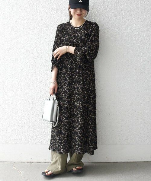 SHIPS / シップス ロング・マキシ丈ワンピース | 《予約》SHIPS any:〈洗濯機可能〉フラワー プリント シャーリング ロング ワンピース | 詳細8