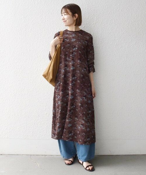 SHIPS / シップス ロング・マキシ丈ワンピース | 《予約》SHIPS any:〈洗濯機可能〉フラワー プリント シャーリング ロング ワンピース | 詳細15