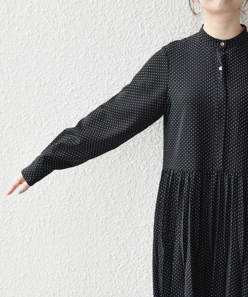 SHIPS / シップス ロング・マキシ丈ワンピース | 《予約》SHIPS any:〈手洗い可能〉ドット バンドカラー プリーツ ロング ワンピース | 詳細12