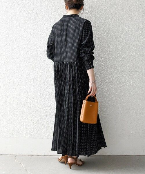 SHIPS / シップス ロング・マキシ丈ワンピース | 《予約》SHIPS any:〈手洗い可能〉ドット バンドカラー プリーツ ロング ワンピース | 詳細4