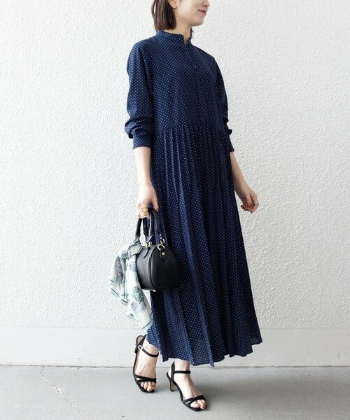 SHIPS / シップス ロング・マキシ丈ワンピース | 《予約》SHIPS any:〈手洗い可能〉ドット バンドカラー プリーツ ロング ワンピース | 詳細15