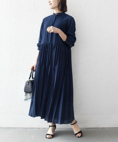 SHIPS / シップス ロング・マキシ丈ワンピース | 《予約》SHIPS any:〈手洗い可能〉ドット バンドカラー プリーツ ロング ワンピース（ネイビー）