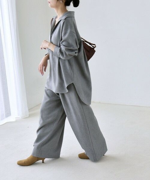 SHIPS / シップス ロング・マキシ丈ワンピース | 《予約》quaranciel:〈洗濯機可能〉ウールライク Vネック スキッパー シャツ & ワイド パンツ セットアップ | 詳細2