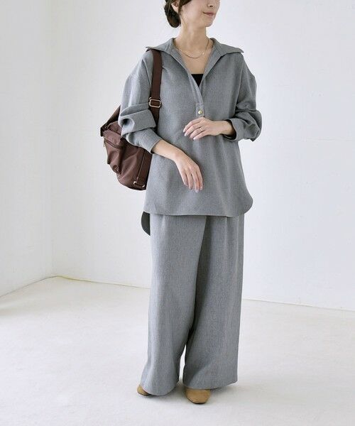 SHIPS / シップス ロング・マキシ丈ワンピース | 《予約》quaranciel:〈洗濯機可能〉ウールライク Vネック スキッパー シャツ & ワイド パンツ セットアップ（グレー）