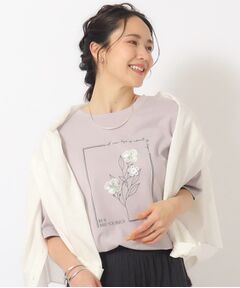 ひと味違う着こなしが叶う フラワーモチーフBIGTシャツ